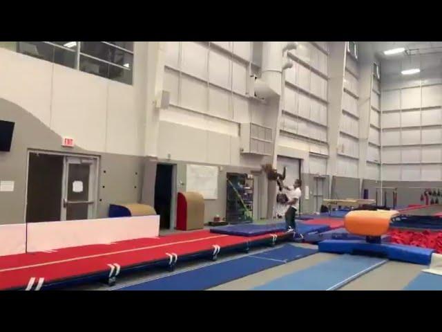 Simone Biles double tuck