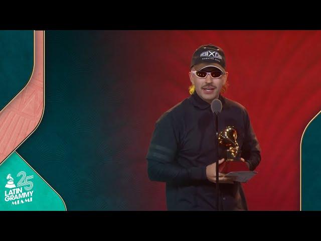 Bad Bunny Featuring Feid | Mejor Interpretación Reggaeton