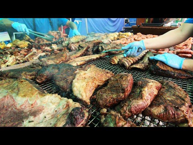 Street Food in Milan, Italy  Burgers, Grilled Meat, Smoked Beef, Pulled Pork and much more