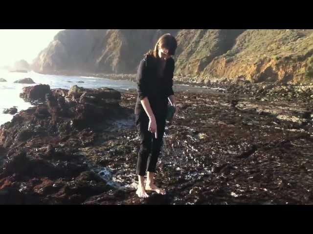 BAREFOOT DAY 10: At The Beach