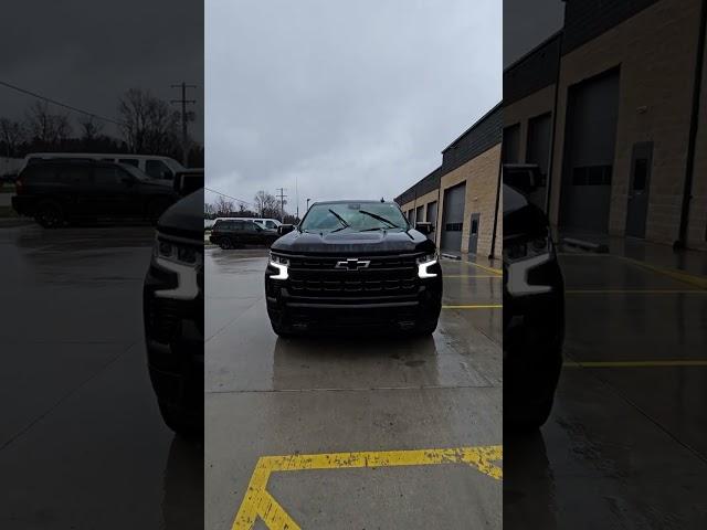 Western Standoff #AutomotiveStyle #FunnyCar #WouldYouLookAtThis #GlassRepair #AutoCare #autoadvice