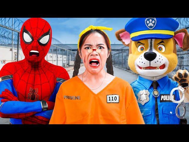 Chief Soyay Survives World's Strictest Jail of Cop Spider-Man and Paw Patrol Chase for 10 000$!