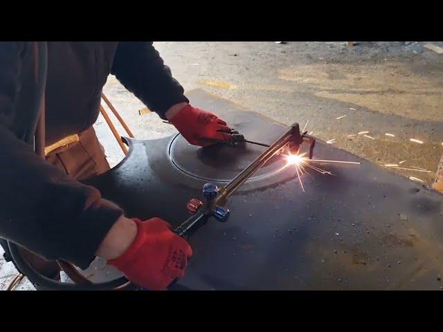 How to cut a circle in steel. Round cut. danger accident while cutting. Master lvl #master #hardwork