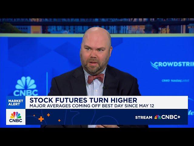Investors should be putting their cash to work right now, says JPMorgan's Stephen Parker