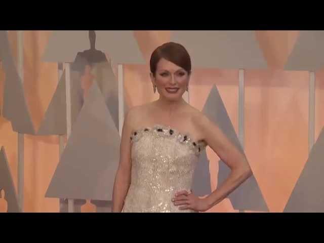 Julianne Moore on the 2015 Academy Awards Red Carpet @ juliannemoore