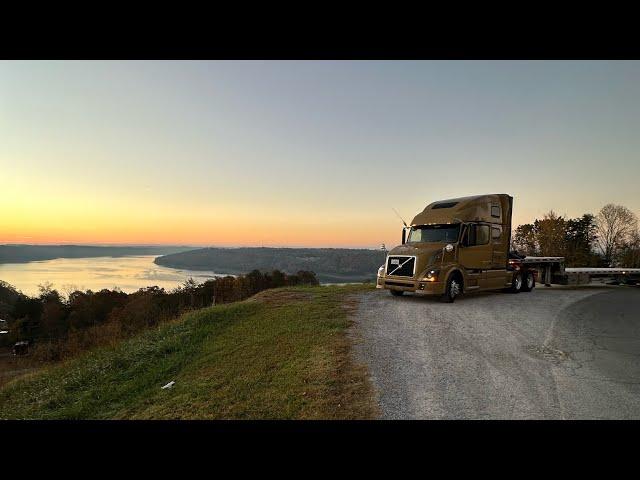 Неделя узких дорог,дальнобой США.Def делает мозги Volvo VNL.Работа на Step deck.Делаем гросс ))