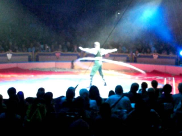 Festival Européen des Artistes de Cirque 2011- Hula Hoop Géant Alexey Chaynikov.AVI