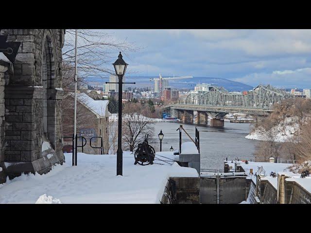 ️ Walking around snowy Downtown Ottawa, Canada including the Rideau Canal + Parliament Hill 