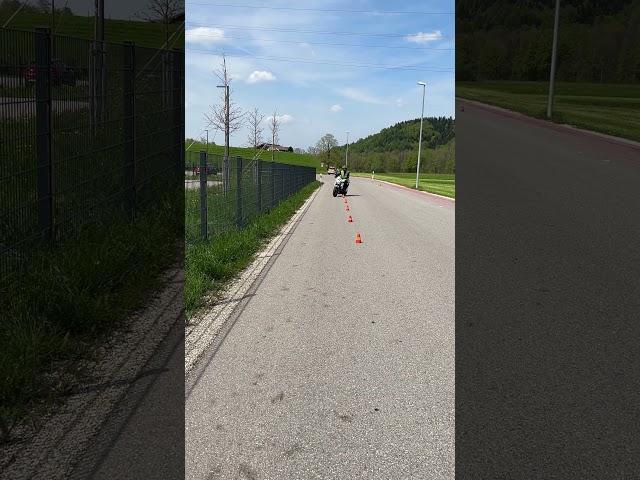 Schrittslalom Training #shorts | Frey Fahren Fahrschule
