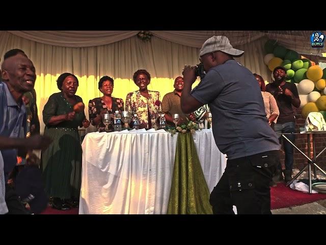 Baba Wedu Wakatsidza - Mbuya Kufarimayi | Mai Chinyerere Retirement Party Moments |