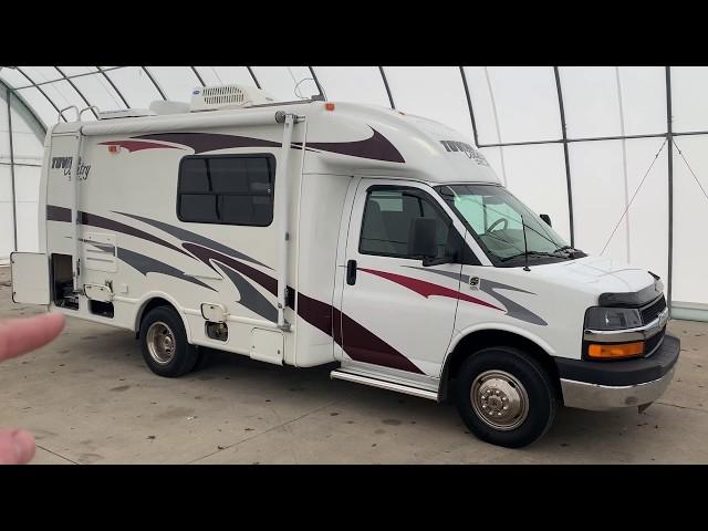 2008 R-Vision Town & Country Sport B-Plus Motorhome SOLD SOLD SOLD www.truckandrv.com