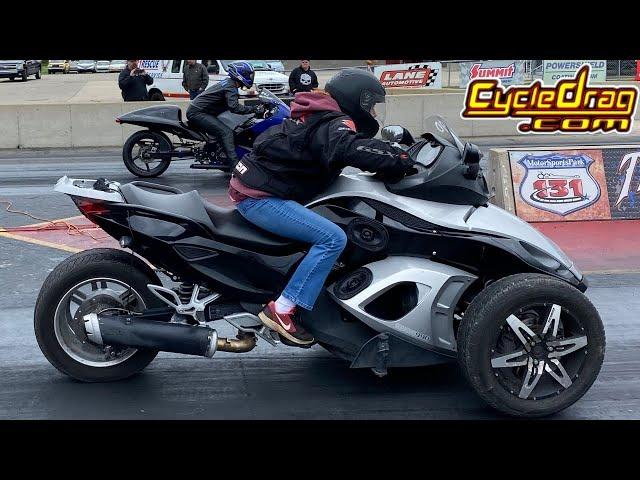 FAST FEMALE on Can Am Spyder STUNS Hayabusa