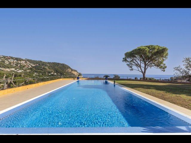 Corredor Mató | Ses Falugues - Luxury Villa with Panoramic Sea Views in Aiguablava, Begur