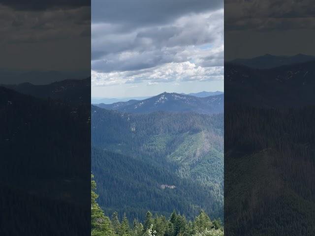 Klamath Siskiyou Mountains from Mount Elijah