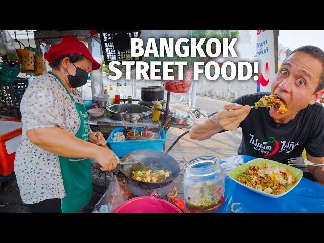 Bangkok Street Food - $2 SPICY SQUID!! | Real Local Thai Food!