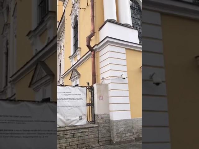 Разные люди сюда приходят!