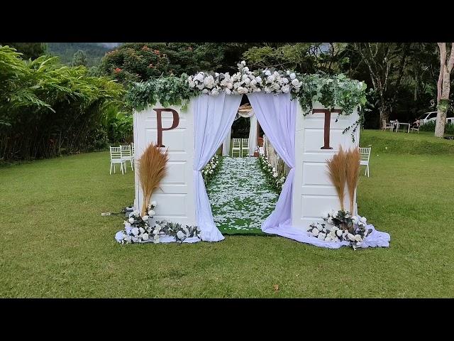 Intimate Garden Wedding ceremony Decoration