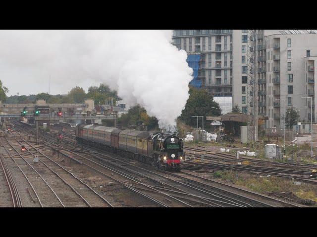 35028 'Clan Line' Romps Away From Woking - Atlantic Coast Express - 12/10/24