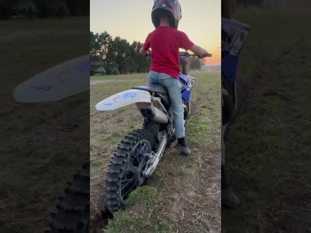 9year old start a yz125 and rode it ​⁠​⁠​⁠​⁠ ​⁠​⁠ ​⁠​⁠ ​⁠​⁠ ​⁠​⁠ ​⁠​⁠ ​⁠ ​⁠ ​⁠ ​⁠ ​⁠