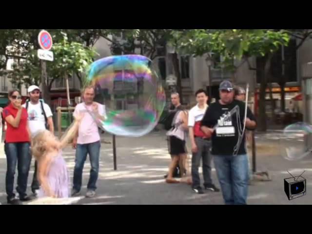 Dancing with bubbles in Paris