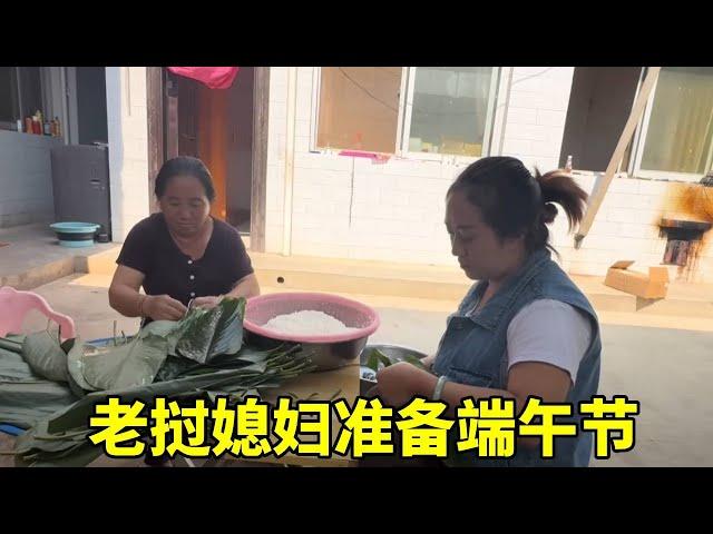 China's Dragon Boat Festival is around the corner  and Lao women are preparing delicious food for t