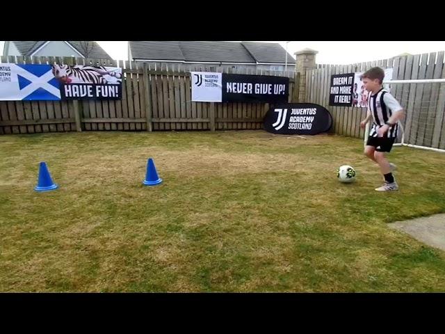 Juventus Academy Scotland at Home - Individual Skills 1.2 Roll