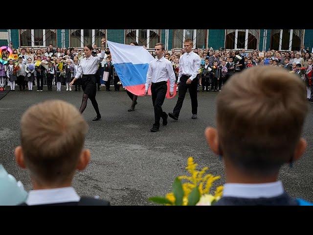 Пропаганда в российских школах: старшеклассникам будут преподавать историю сквозь призму Кремля