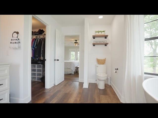 6052 Bobwhite Rd