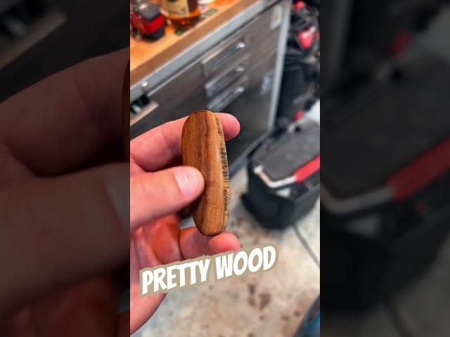 Just a polished pick of wood from an axe handle… enjoy! #hickory #polish