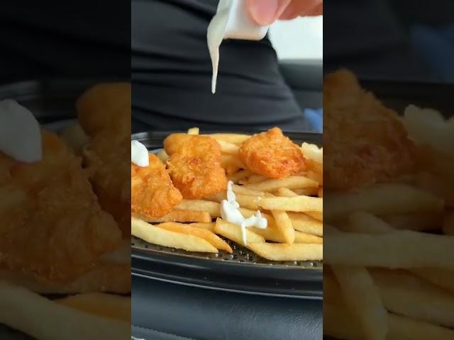 Amazing Buffalo Chicken Fries Mashup at McDonalds // Food Hacks