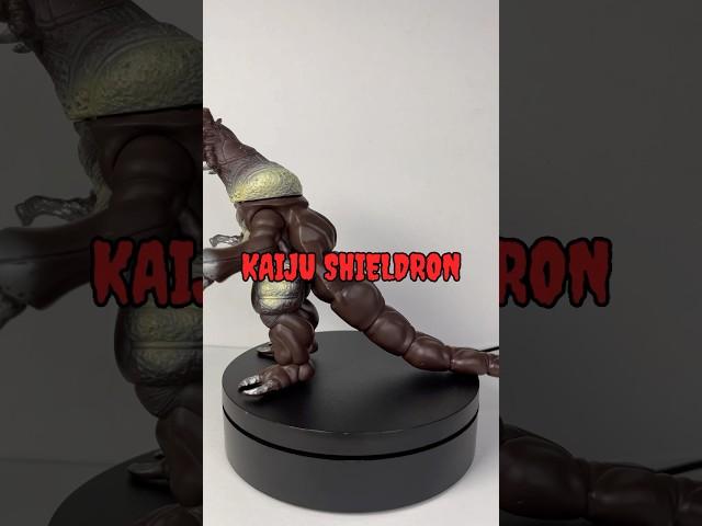 SOFUBI BANDAI ULTRA MONSTER SERIES SHIELDRON (1998) | REVIEW 2024 #sofubi #kaijushieldron #review