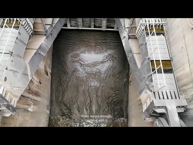 OPENING A SPILLWAY GATE AFTER YEARS OF BEING CLOSED