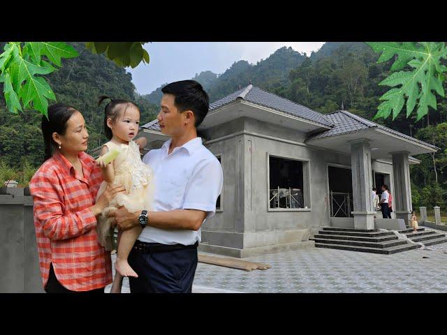 Husband Took His Wife & Children To Inspect The House - Was Invited To Stay For Dinner | Lý Phúc An