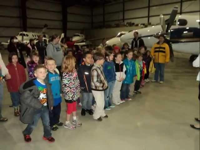 Perry Worth Elementary Field Trip to Indianapolis Executive Airport