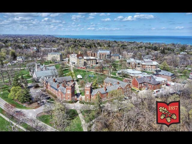 How does Lake Forest College REALLY look like? (Campus Tour)