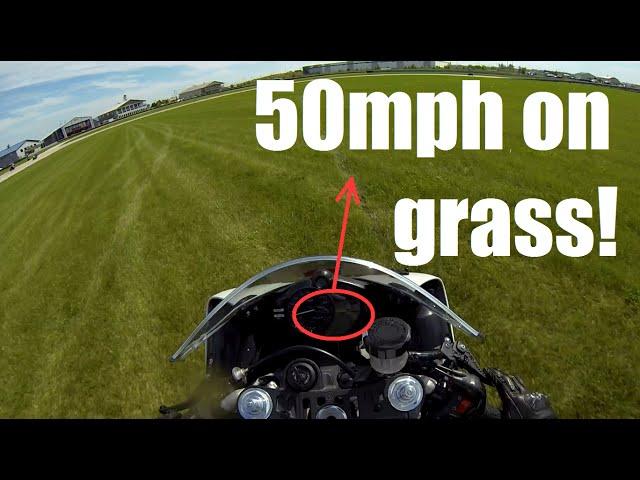 Yamaha R1 Onboard:  Riding My Yamaha R1 Sportbike in Grass Fast!