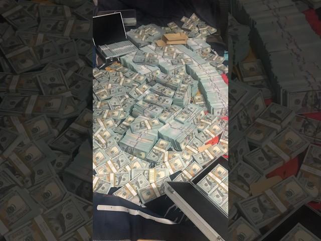 Amazing 9.4 Million Dollars Cash Money #us #dollar #money #cash #millionaire #million