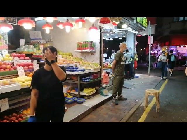 香港鵝頸街市街短好快行完燒味飯尚算便宜三十元左右