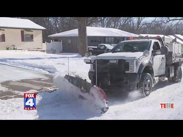 Lee's Summit crews over halfway done with snow removal