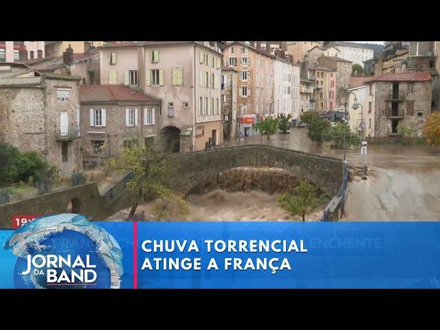 Chuva torrencial afeta mais de 1 milhão de pessoas na França | Jornal da Band