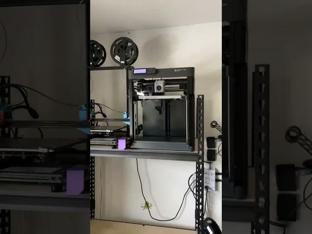 First time printing with 2 @BambuLab P1P at the same time, for the shop. Much Excite. 