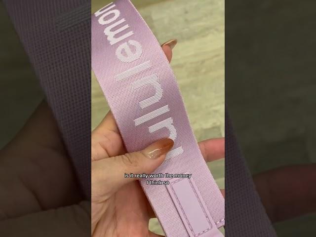 buying a $20 VIRAL KEYCHAIN (Lululemon Neverlost Keychain)
