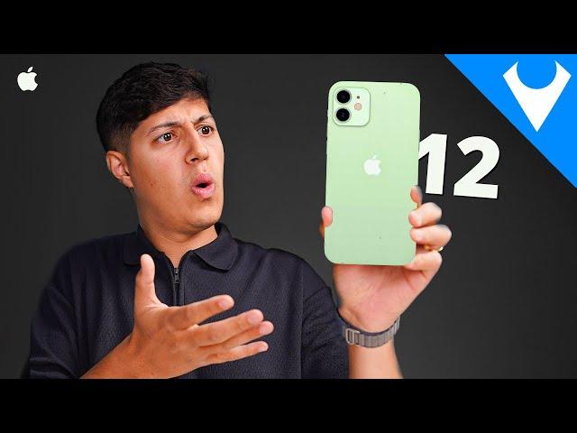 iPhone 12 ficou ESQUECIDO e FICOU BARATO! Vale a pena em 2024?