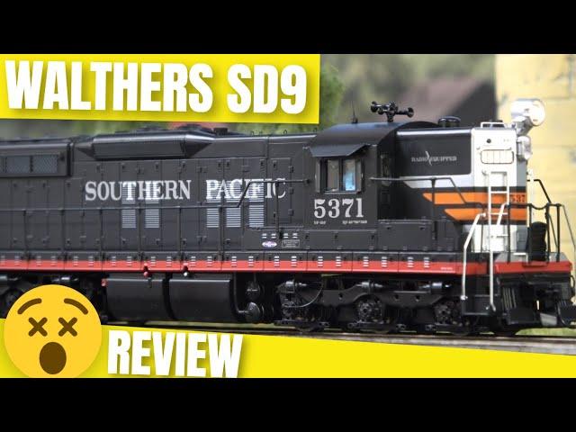 Review: Walthers Proto HO EMD SD9 with ESU LOKSound DC/DCC Dual decoder!  SP Light package!