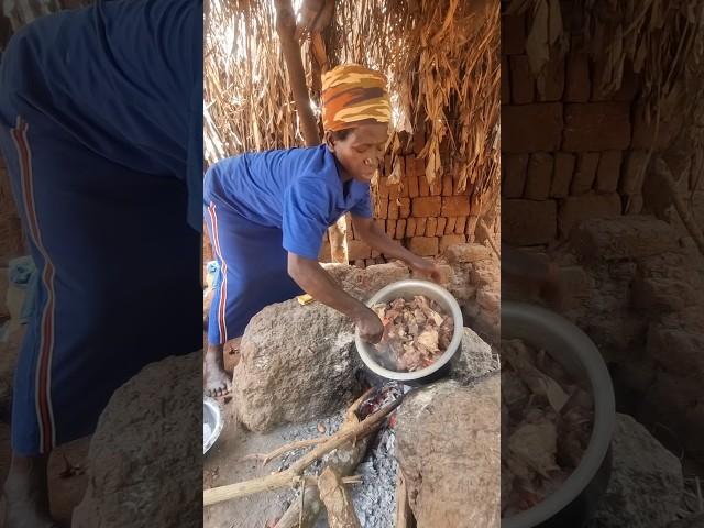 African village life #Cooking beaf for lunch #shortfeed #africa