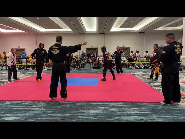 Sr. Male Sparring Grands - Doug Shaffer vs Chuck Elias