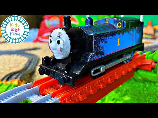 Thomas the Tank Engine GIANT Trackmaster Train Set