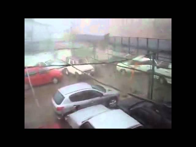 Tornado in Villarrica Chile June 8th 2011 ( Up Close Video)