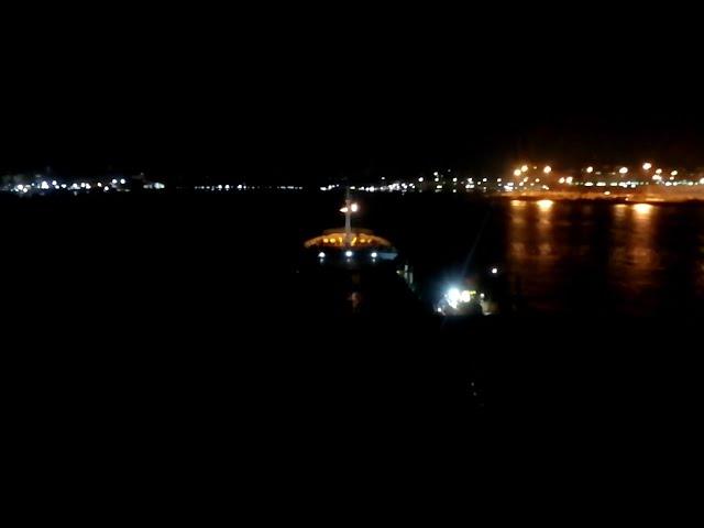 Singapore Berthing at Night (Time Lapse)