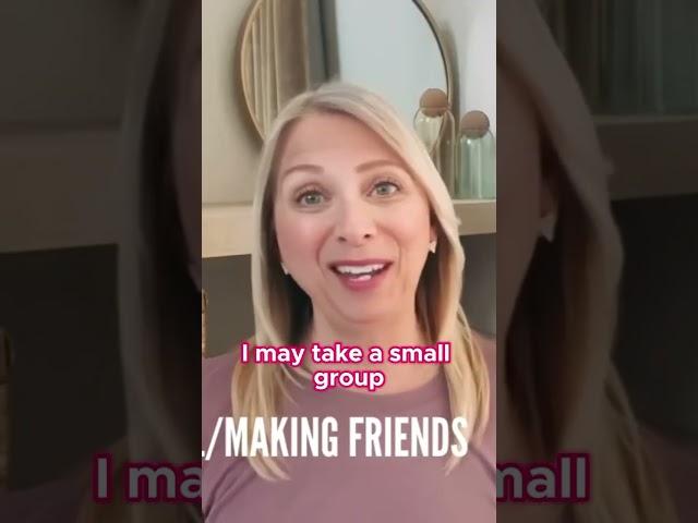 How To Make Friends While Traveling Alone